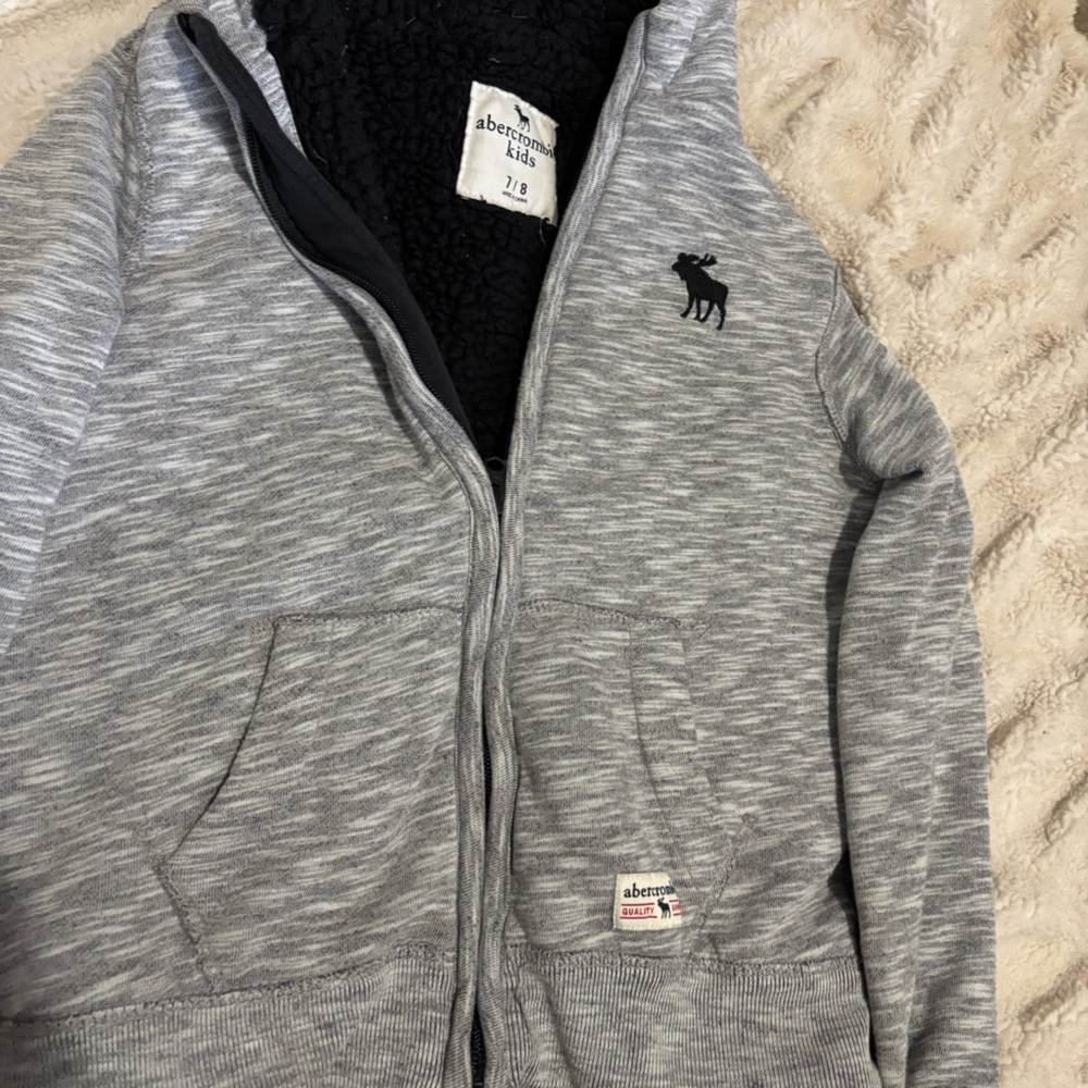 Abercrombie & Fitch Gray Zip Up Sweater with Heathered Pattern
